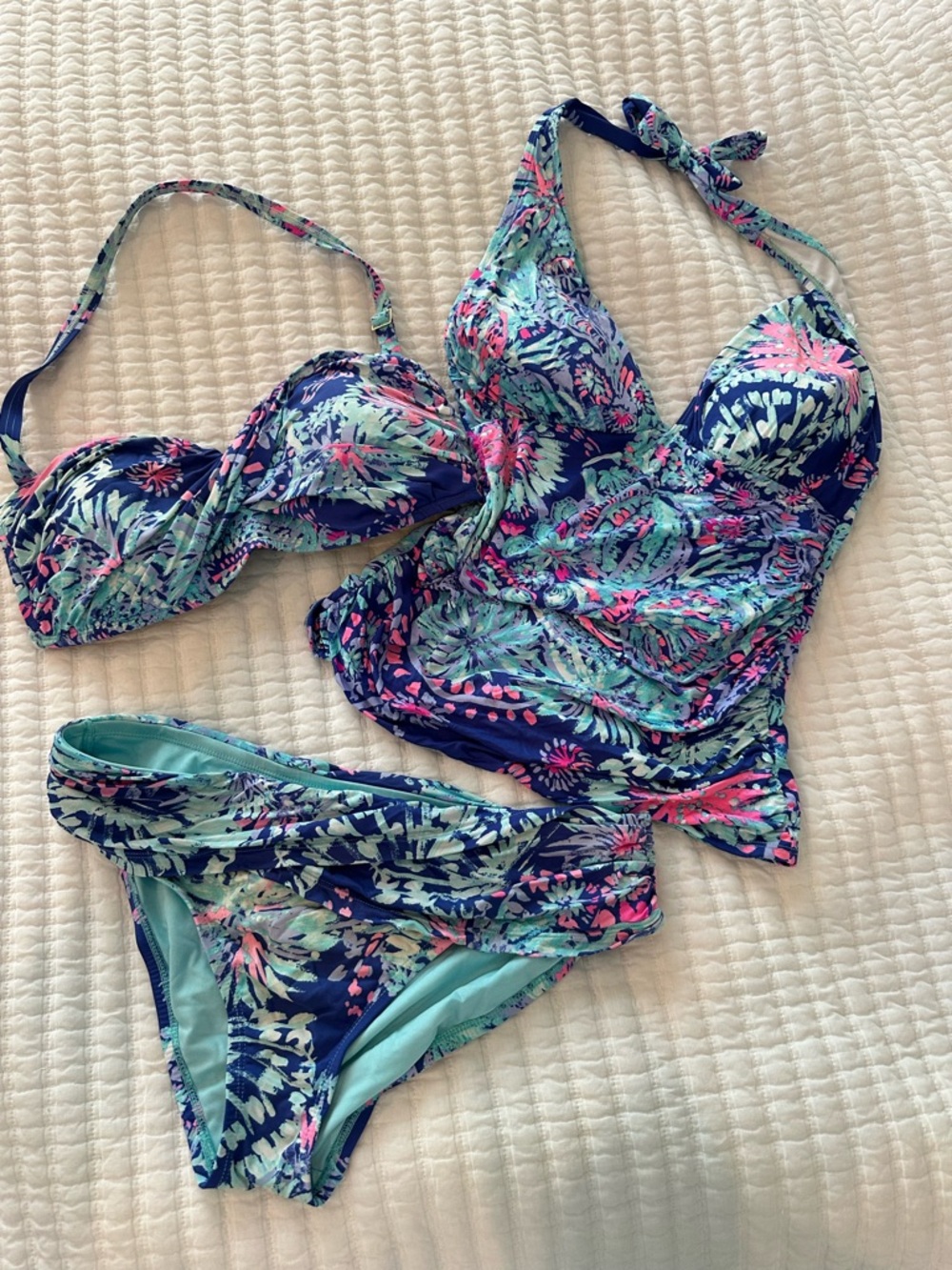 Lilly Pulitzer 3 piece size 6 EUC Twilight Blue/pink